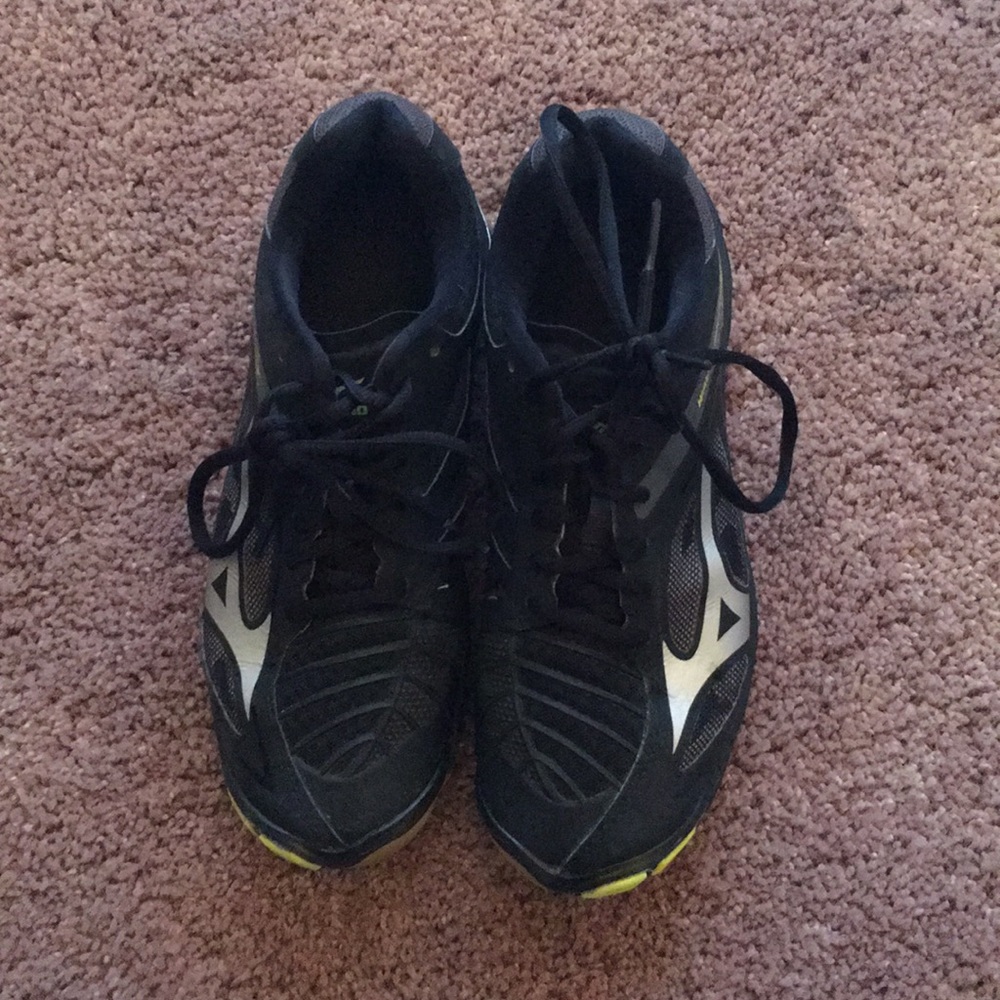 Mizuno Volleyball Shoes